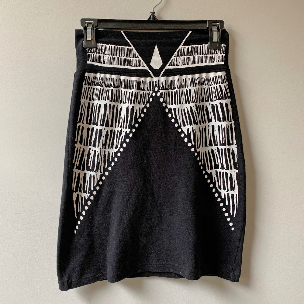 Simka Sol American Apparel Wing Print Black Skirt